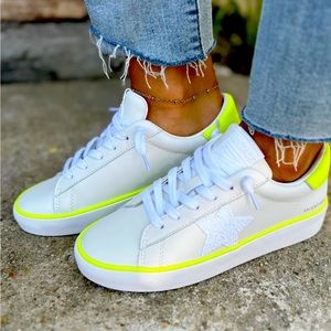 NEW Rare Vintage Havana White Sneaker, Neon Yellow Detail White Glitter Star
